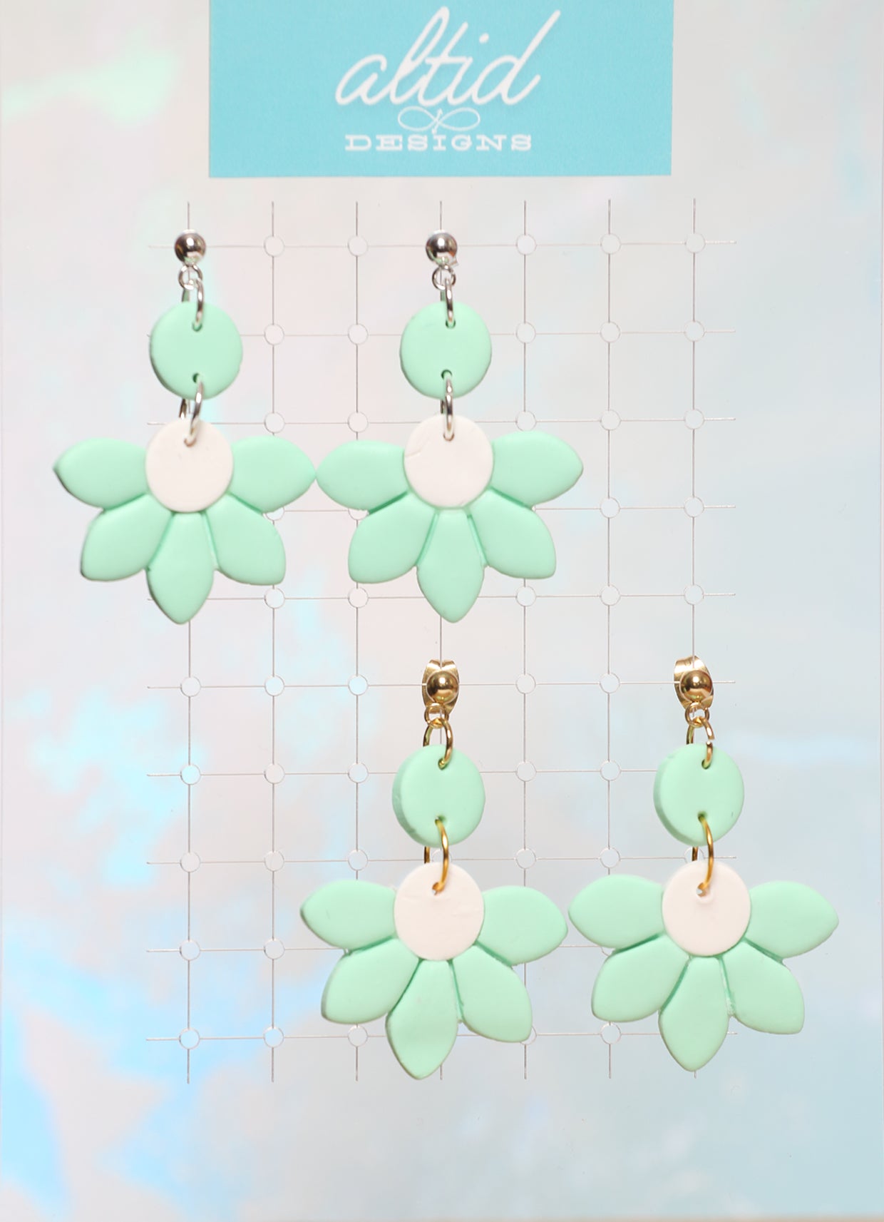 Daisy Earrings - Mint Green + White